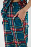 Костюм женский из футболки и брюк из кулирки "Крым" зеленая клетка (Фото 5)
